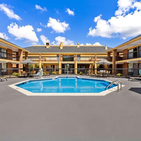 Best Western - Fayetteville Экстерьер фото