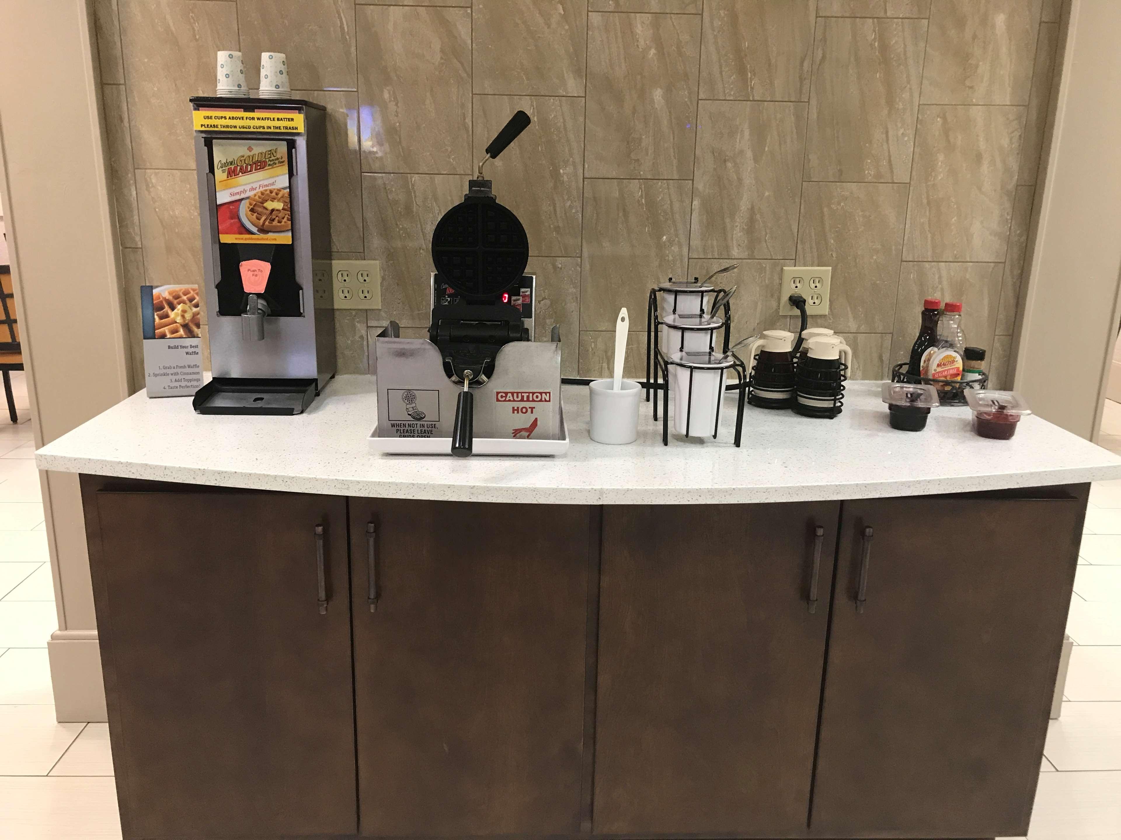 Best Western - Fayetteville Экстерьер фото