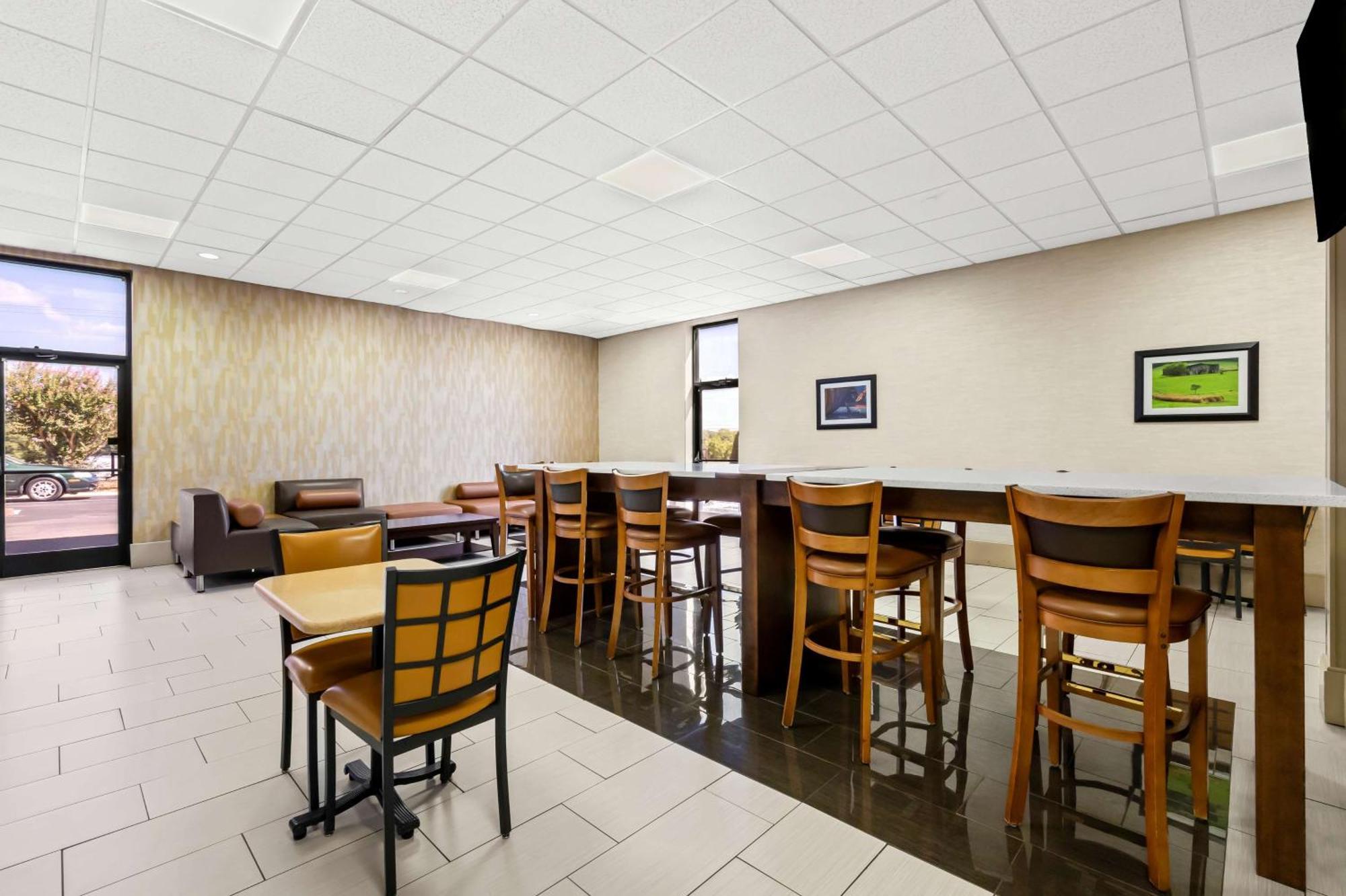 Best Western - Fayetteville Экстерьер фото