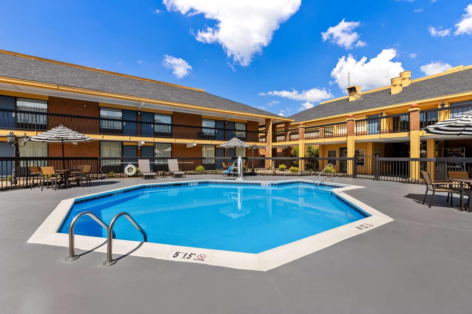 Best Western - Fayetteville Экстерьер фото