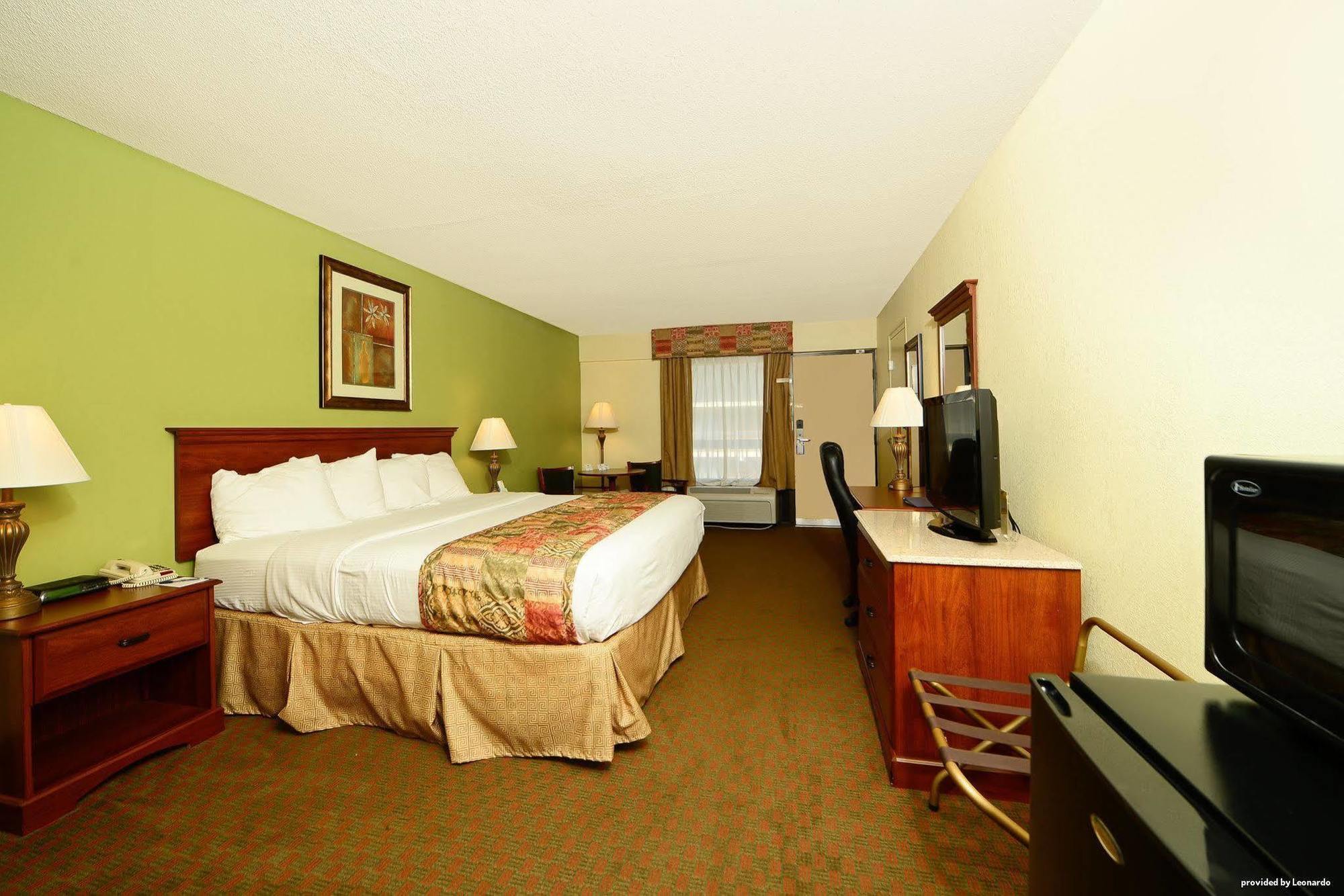 Best Western - Fayetteville Номер фото