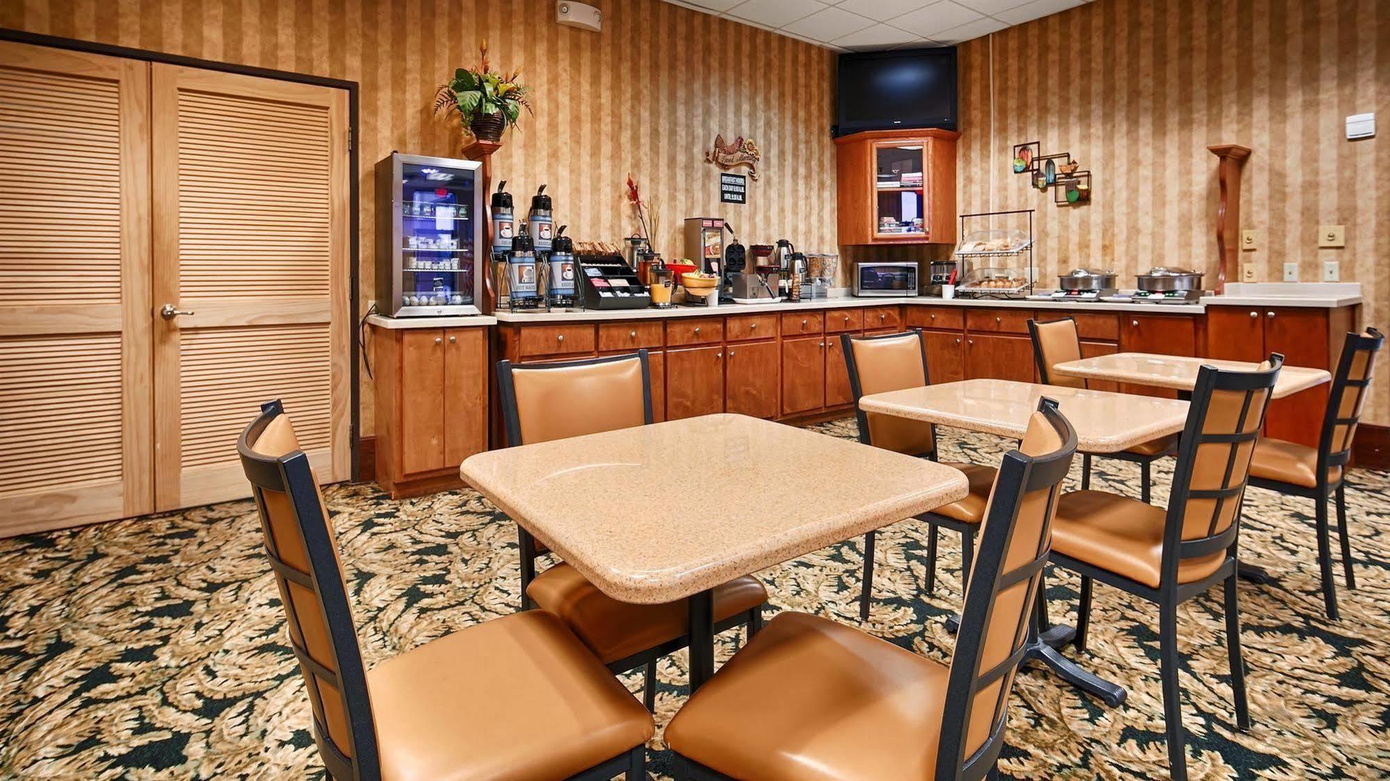 Best Western - Fayetteville Экстерьер фото