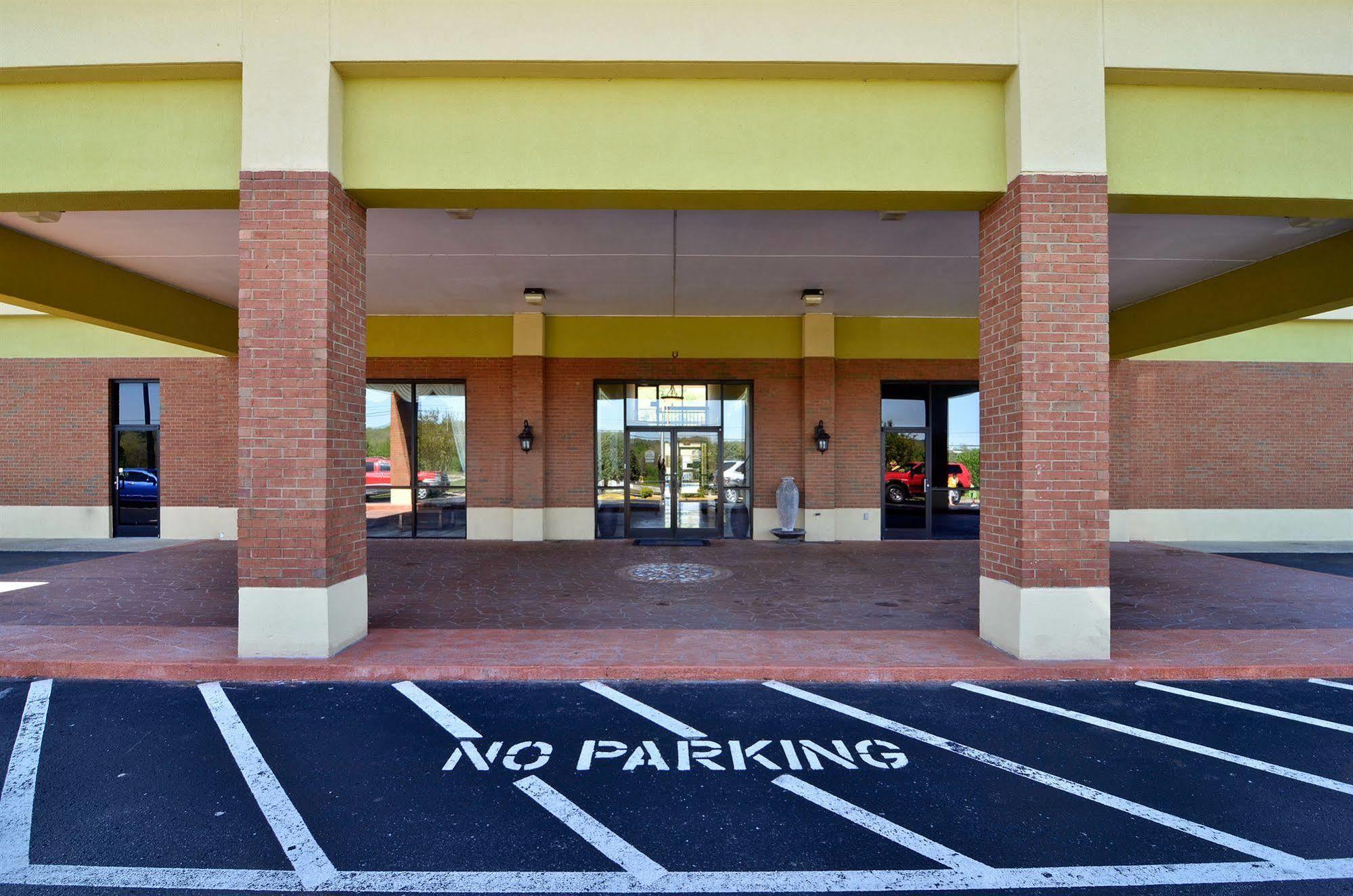 Best Western - Fayetteville Экстерьер фото